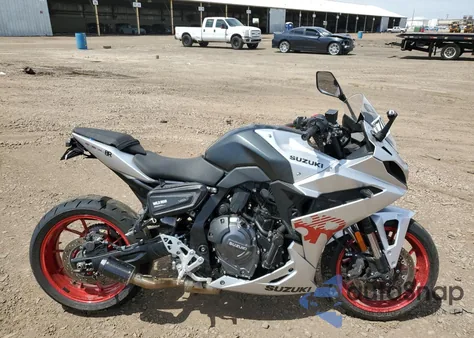 2024 Suzuki Gsx800 F z USA, uszkodzony, nr VIN JS1EM13B2R7103349